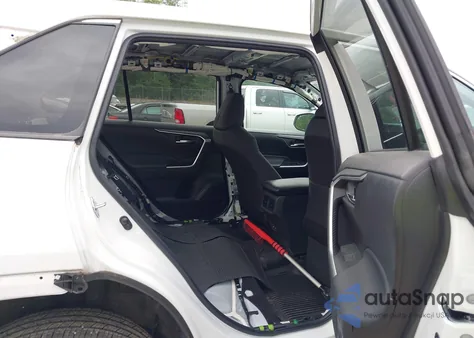 2023 Toyota Rav4 Xle z USA, uszkodzony, nr VIN 2T3P1RFVXPW361891